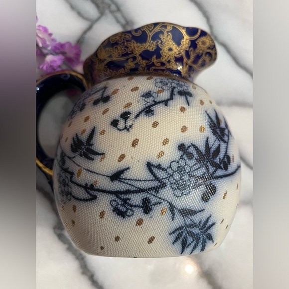 Antique ROYAL DOULTON BURSLEM 6.25” PITCHER England. Cobalt Blue, White & Gold - Picture 8 of 10